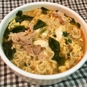 豚肉とわかめのスタミナ辛ラーメン☆